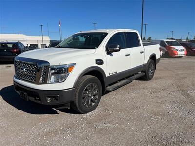 2017 Nissan Titan Platinum Truck