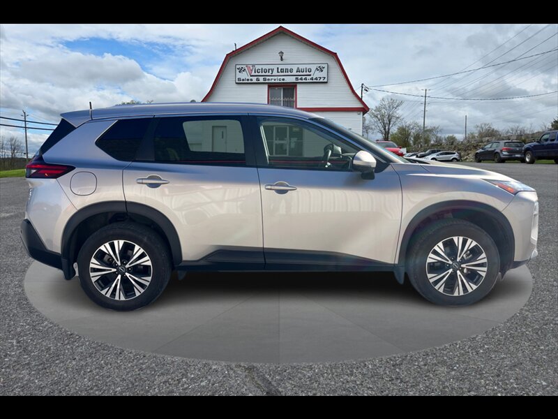 2023 Nissan Rogue SV Moonroof  