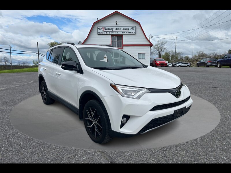 2017 Toyota RAV4 SE  NEW TIRES/BRAKES