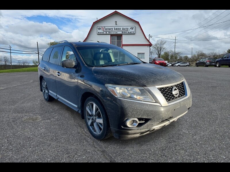 2014 Nissan Pathfinder Platinum  7 PASSENGER