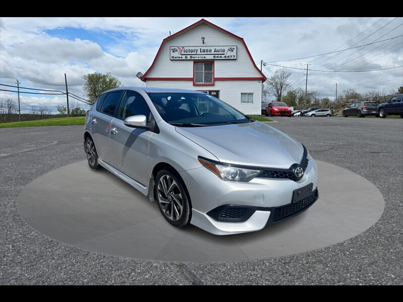 2017 Toyota Corolla iM  NEW BRAKES