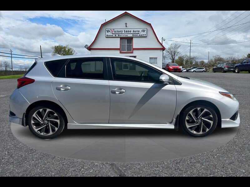 2017 Toyota Corolla iM  NEW BRAKES