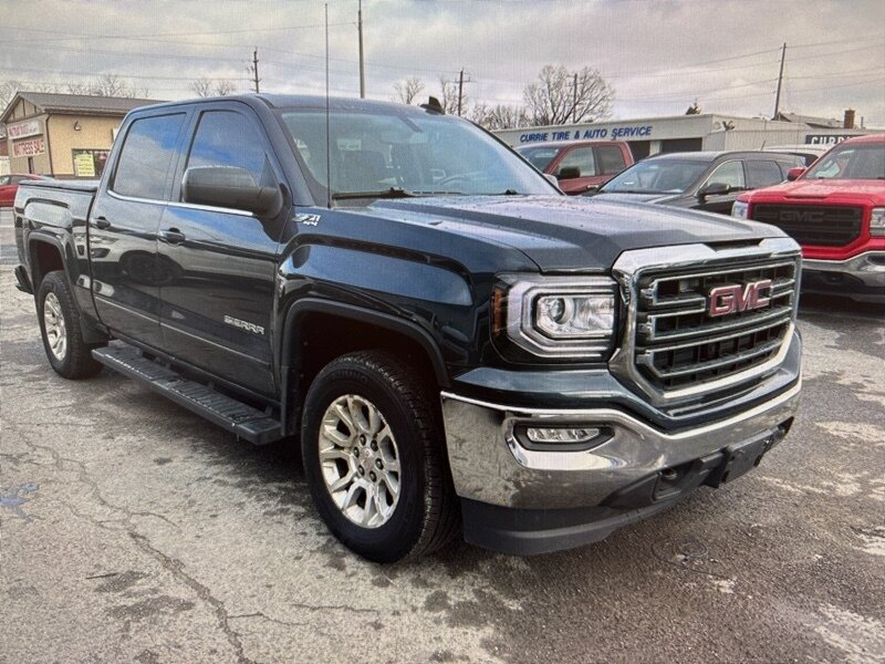 2017 GMC Sierra 1500 SLE   - Photo 1 - Kingston, ON K7L 4V3