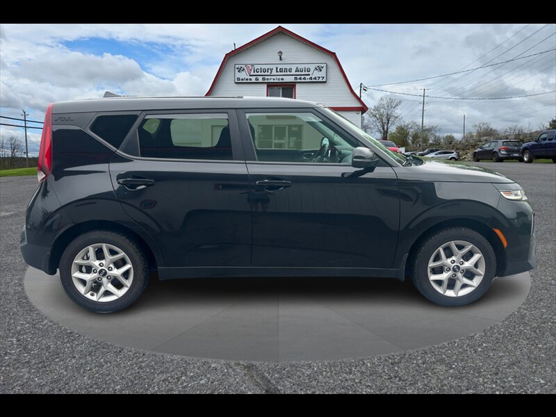 2021 Kia Soul EX  