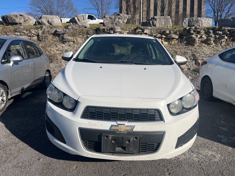 2015 Chevrolet Sonic LT Auto   - Photo 1 - Kingston, ON K7L 4V3