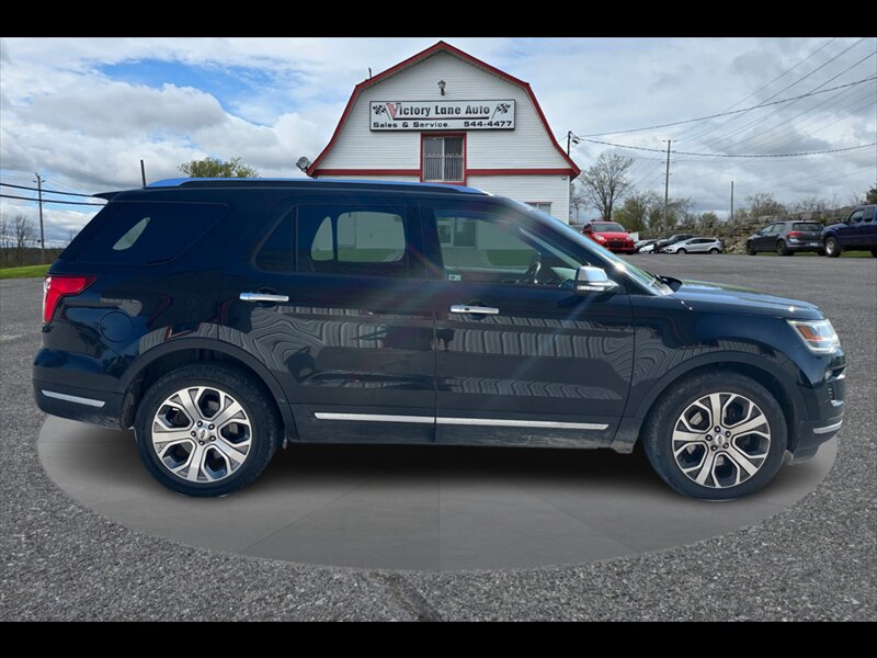 2019 Ford Explorer Platinum  
