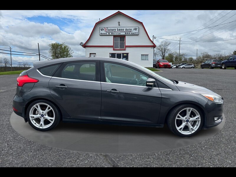 2016 Ford Focus Titanium  