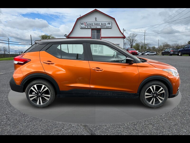 2019 Nissan Kicks SV  