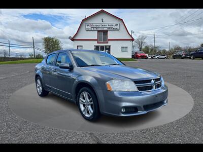 2013 Dodge Avenger SXT Sedan