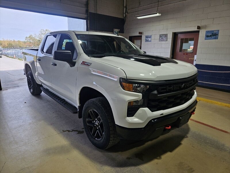 White 2024 Chevrolet Silverado 1500 Pickup Truck Four-Wheel Drive Automatic