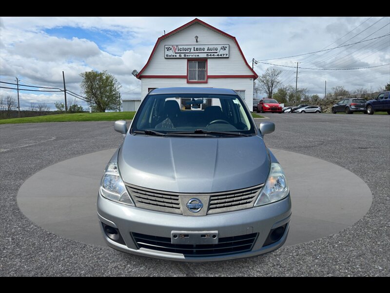 2010 Nissan Versa 1.6 Base  