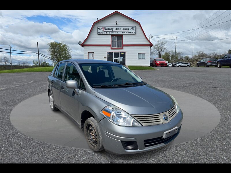 2010 Nissan Versa 1.6 Base  