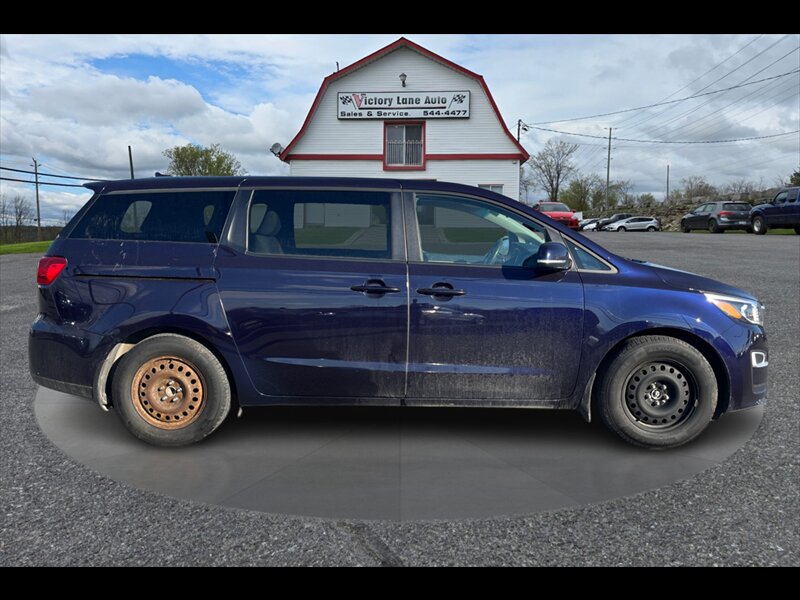 2019 Kia Sedona LX  
