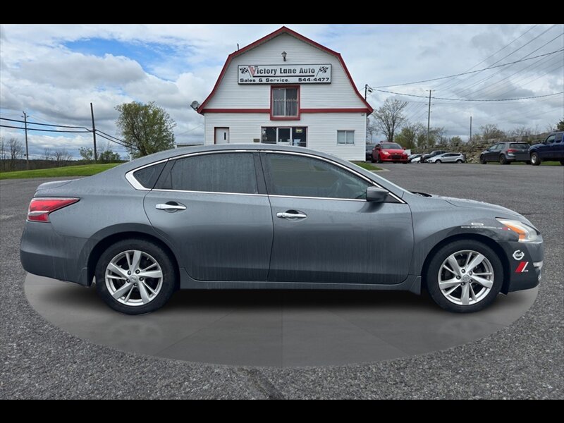 2015 Nissan Altima 2.5 SV  