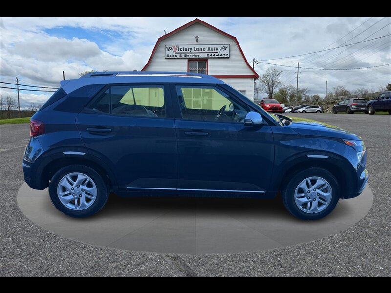 2024 Hyundai VENUE SEL  WINTER TIRES/RIMS INCLUDED
