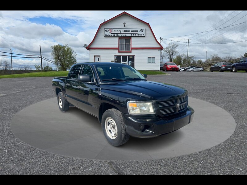 Black 2010 Dodge Dakota SXT Crew Cab 4WD Pickup Truck 5-Speed Automatic