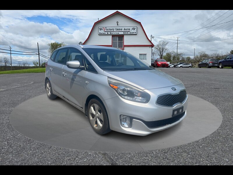2015 Kia Rondo LX  