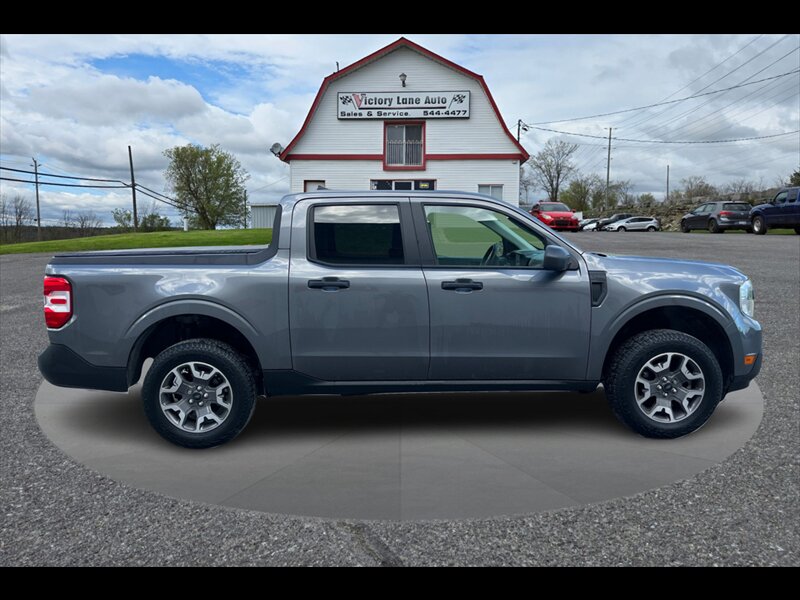 2022 Ford Maverick XLT  