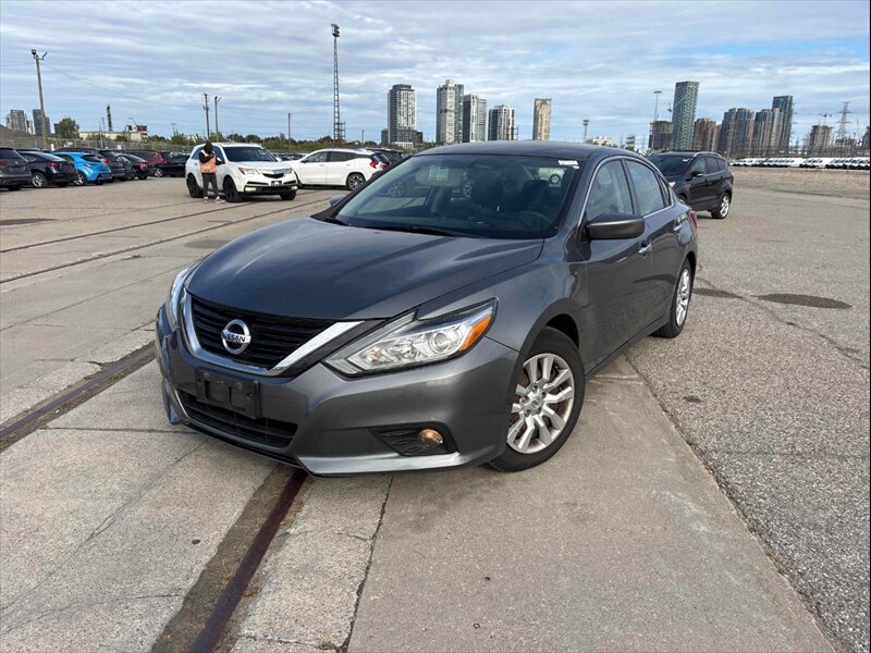 2018 Nissan Altima 2.5 S - Photo 1 - Kingston, ON K7L 4V3