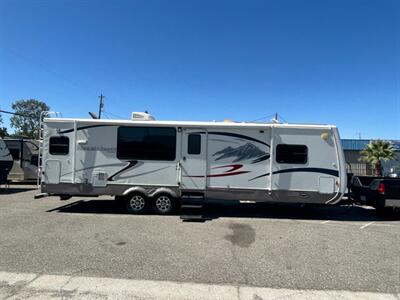 2005 Mountaineer 33rk   - Photo 1 - Madera, CA 93636