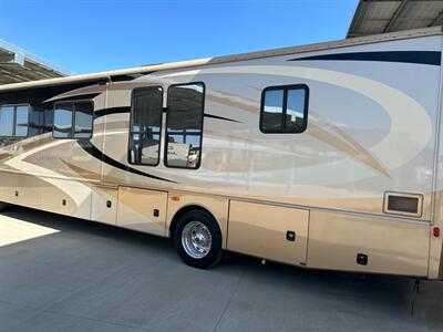 2008 Fleetwood Discovery 40x   - Photo 12 - Madera, CA 93636