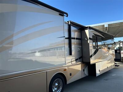 2008 Fleetwood Discovery 40x   - Photo 26 - Madera, CA 93636