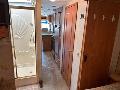 2005 Winnebago Voyage 35D  SUPER CLEAN-LOW MILES - Photo 45 - Madera, CA 93636