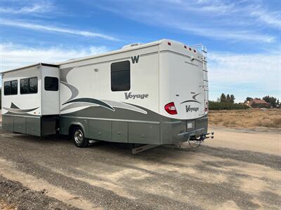 2005 Winnebago Voyage 35D  SUPER CLEAN-LOW MILES - Photo 17 - Madera, CA 93636