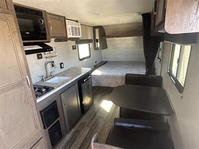 2021 Jayco Jayflight 195RB   - Photo 9 - Madera, CA 93636