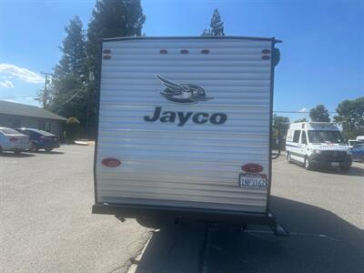 2021 Jayco Jayflight 195RB   - Photo 3 - Madera, CA 93636