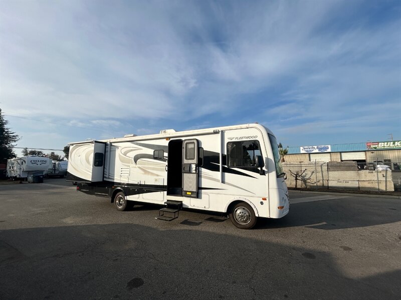 2013 Fleetwood Terra 33C  