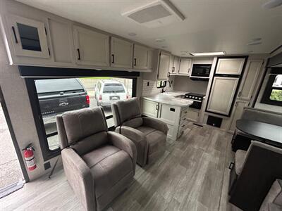 2022 Jayco Jayflight 29RKS   - Photo 9 - Madera, CA 93636