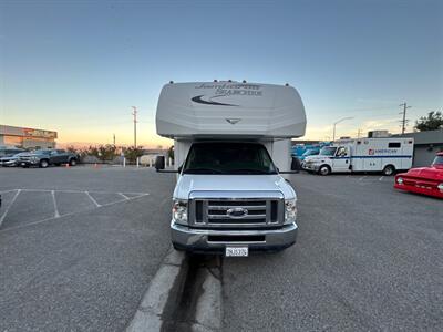 2014 Fleetwood Jamboree Searcher  31W - Photo 7 - Madera, CA 93636