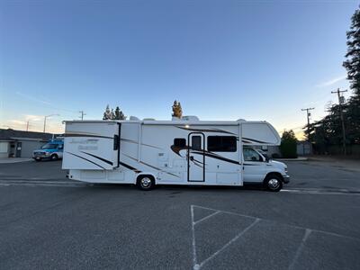 2014 Fleetwood Jamboree Searcher  31W - Photo 1 - Madera, CA 93636