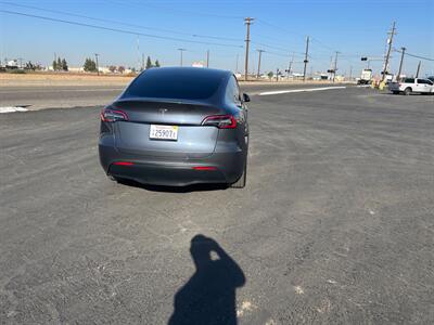 2023 Tesla Model Y Long Range   - Photo 9 - Madera, CA 93636