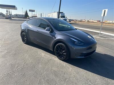 2023 Tesla Model Y Long Range   - Photo 7 - Madera, CA 93636