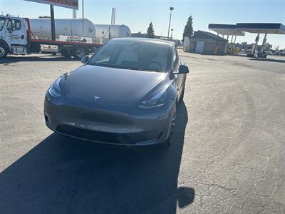 2023 Tesla Model Y Long Range   - Photo 3 - Madera, CA 93636