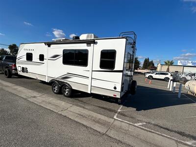 2023 Keystone Cougar 25RDSWE   - Photo 4 - Madera, CA 93636