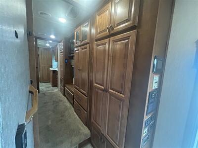 2019 Heartland Landmark Newport 365   - Photo 21 - Madera, CA 93636