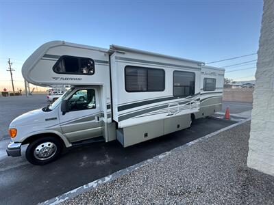 2006 Fleetwood Jamboree GT 31 w   - Photo 5 - Madera, CA 93636