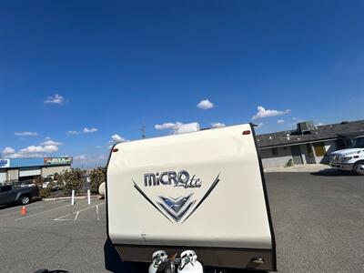 2018 Forest River Micro Light 19FD   - Photo 8 - Madera, CA 93636