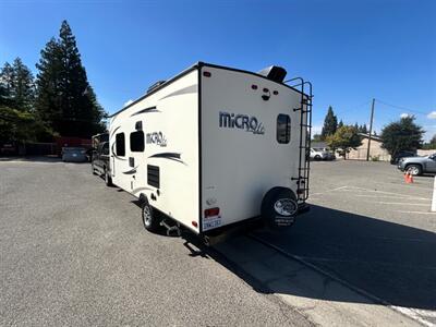 2018 Forest River Micro Light 19FD   - Photo 4 - Madera, CA 93636