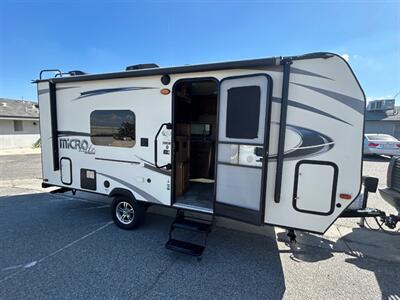 2018 Forest River Micro Light 19FD   - Photo 10 - Madera, CA 93636