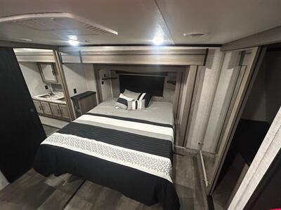 2022 Crossroads RV Cameo 4051BH   - Photo 35 - Madera, CA 93636