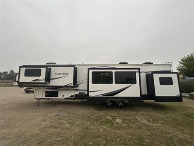 2022 Crossroads RV Cameo 4051BH   - Photo 5 - Madera, CA 93636