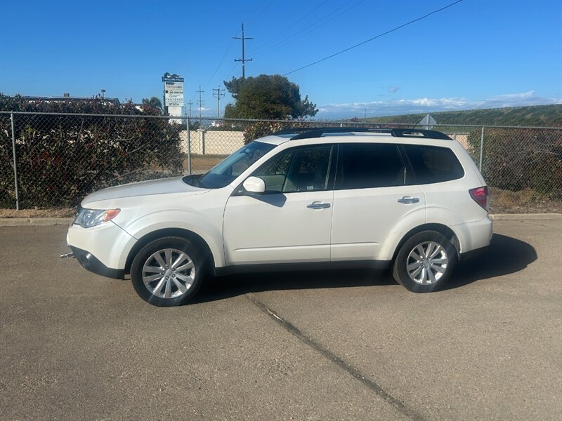 2013 Subaru Forester 2.5X Premium   - Photo 1 - Madera, CA 93636
