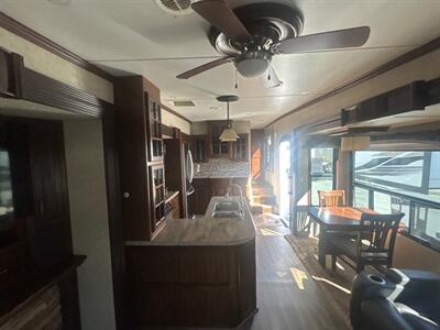 2014 Keystone Alpine 3450 RL   - Photo 10 - Madera, CA 93636