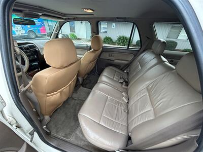 1999 Toyota 4Runner Limited   - Photo 15 - Madera, CA 93636