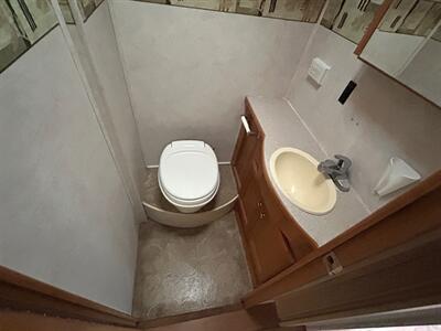 2006 R-Vision Trail Lite 293B+   - Photo 16 - Madera, CA 93636