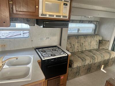2000 FOREST RIVER WILDWOOD T26   - Photo 2 - Madera, CA 93636